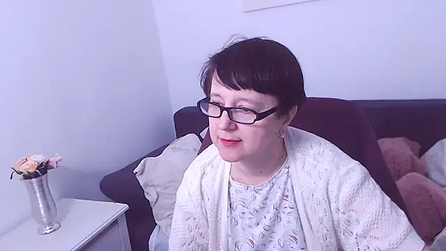 ChristaRose online show from January 12, 5:56 am