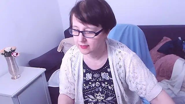 ChristaRose online show from February 3, 3:20 am