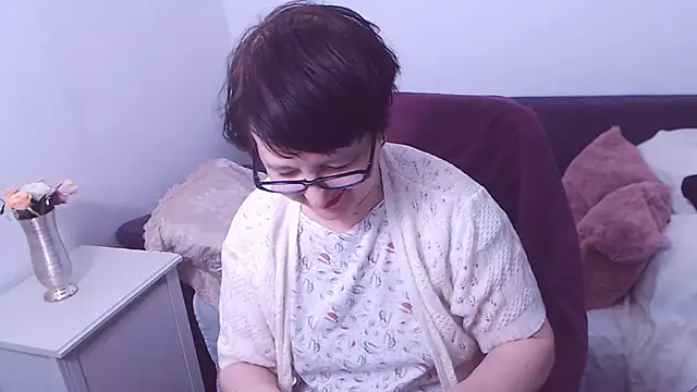 ChristaRose online show from February 15, 7:50 pm