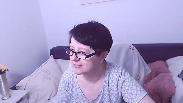 ChristaRose online show from April 4, 7:55 pm