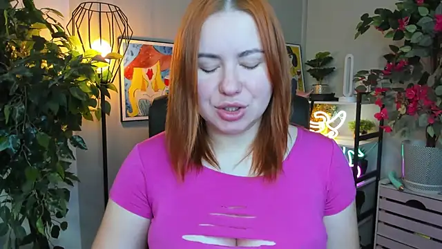 LAYLAxSTAR online show from November 10, 7:29 am