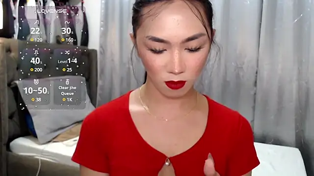 Snapshot of Local_Hoelyx chatting on January 18, 5:04 pm Local Hoelyx online show from January 18, 5:04 pm