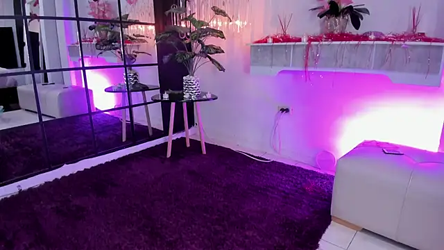 Snapshot of _liathompsom09 chatting on February 21, 11:21 pm liathompsom09 online show from February 21, 11:21 pm