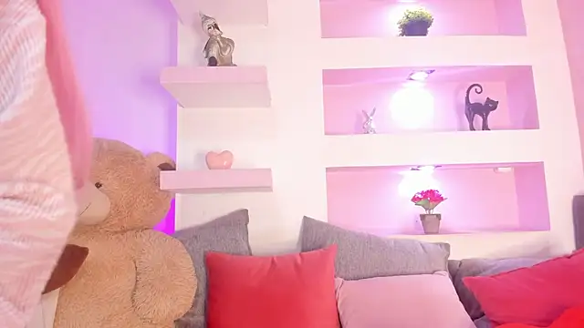 Snapshot of _liathompsom09 chatting on December 16, 8:03 pm liathompsom09 online show from December 16, 8:03 pm