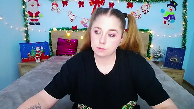 Snapshot of JessikaDaniel chatting on December 12, 10:24 am JessikaDaniel online show from December 12, 10:24 am