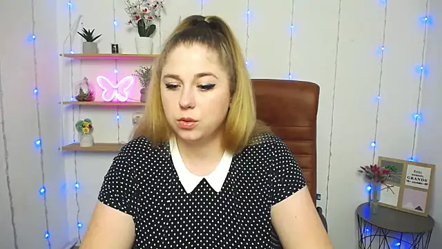Snapshot of JessikaDaniel chatting on January 28, 10:34 am JessikaDaniel online show from January 28, 10:34 am
