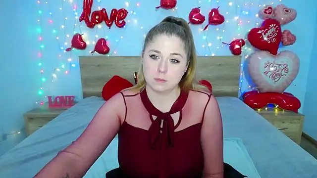 Snapshot of JessikaDaniel chatting on February 13, 10:34 am JessikaDaniel online show from February 13, 10:34 am