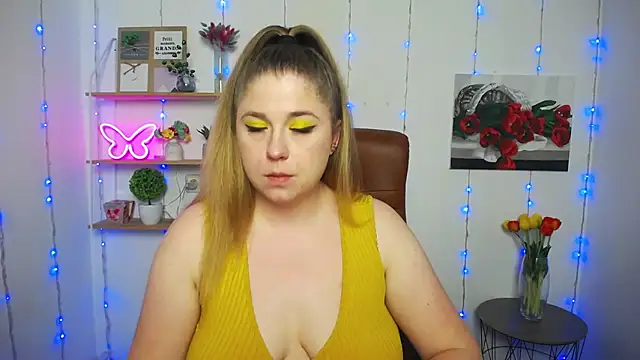 Snapshot of JessikaDaniel chatting on March 18, 10:25 am JessikaDaniel online show from March 18, 10:25 am