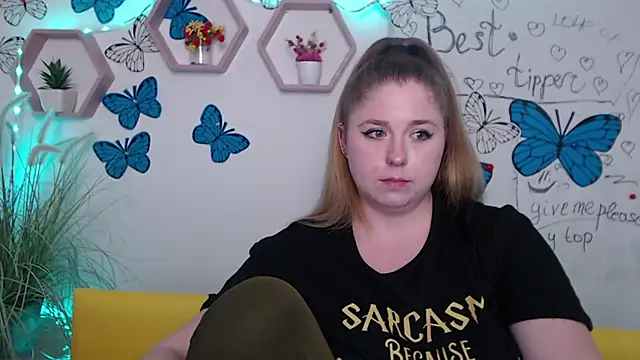 Snapshot of JessikaDaniel chatting on March 19, 1:18 pm JessikaDaniel online show from March 19, 1:18 pm