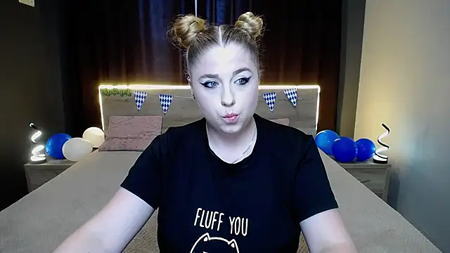 Snapshot of JessikaDaniel chatting on September 23, 6:27 am JessikaDaniel online show from September 23, 6:27 am