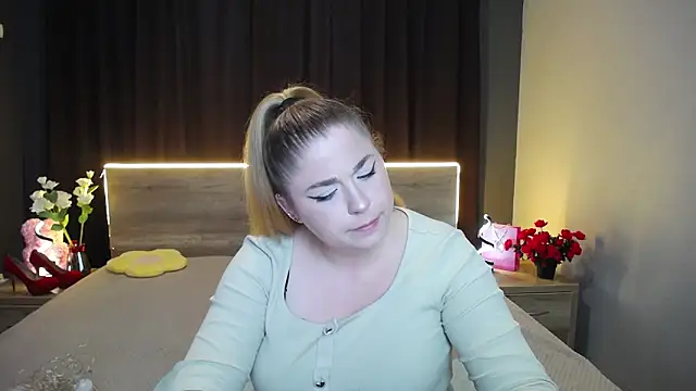 JessikaDaniel online show from December 4, 7:39 am