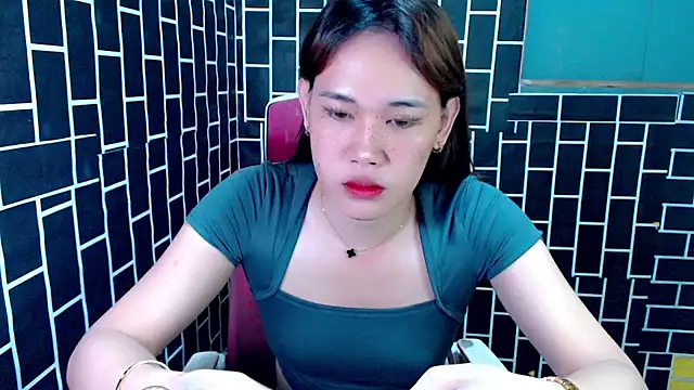 9inSelfSucker online show from September 26, 7:45 am