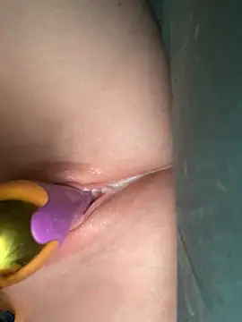 Snapshot of ToysRus24 chatting on March 3, 7:09 pm ToysRus24 online show from March 3, 7:09 pm