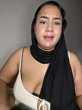 Snapshot of Maryam_yamal chatting on February 27, 9:47 pm Maryam yamal online show from February 27, 9:47 pm