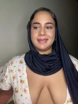 Snapshot of Maryam_yamal chatting on March 14, 8:49 pm Maryam yamal online show from March 14, 8:49 pm