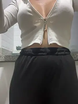 DulceMya6 online show from July 17, 1:34 am