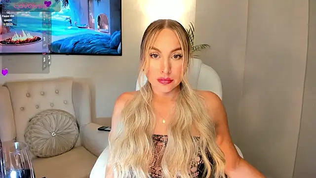 Lizz Tayler online show from January 26, 12:37 am