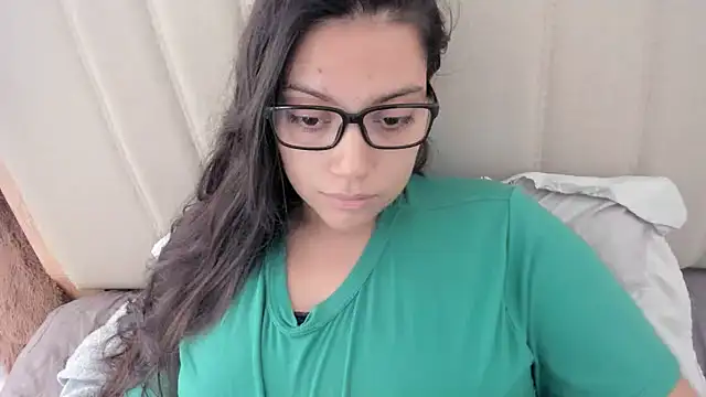 roniewester online show from November 29, 3:37 pm