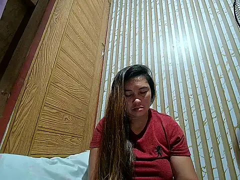 LalaiAsian online show from February 25, 10:41 pm