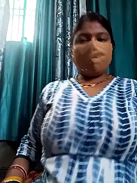 Snapshot of neha-bhabhi chatting on January 24, 9:49 am neha-bhabhi online show from January 24, 9:49 am