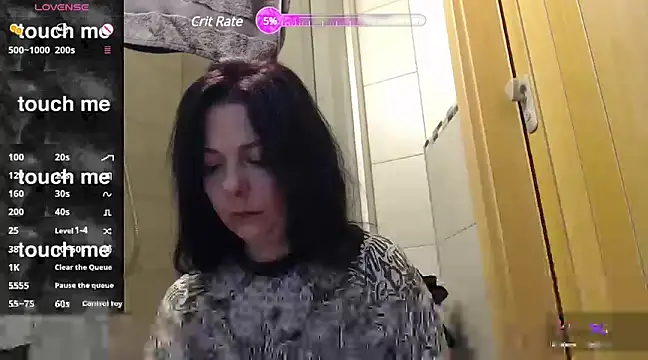 LaraLoviaAndFriends online show from January 4, 7:45 am