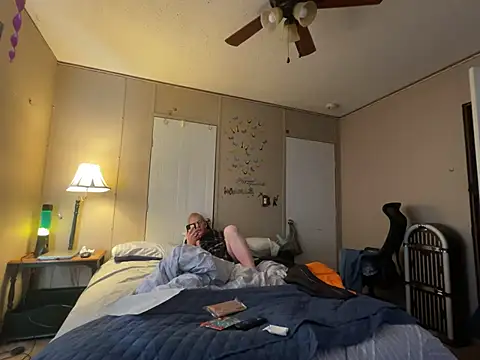 jck1m0t online show from December 21, 4:25 pm