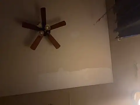 jck1m0t online show from March 4, 11:43 pm