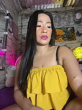 Snapshot of AsianMilfSheryl chatting on February 7, 7:50 am AsianMilfSheryl online show from February 7, 7:50 am