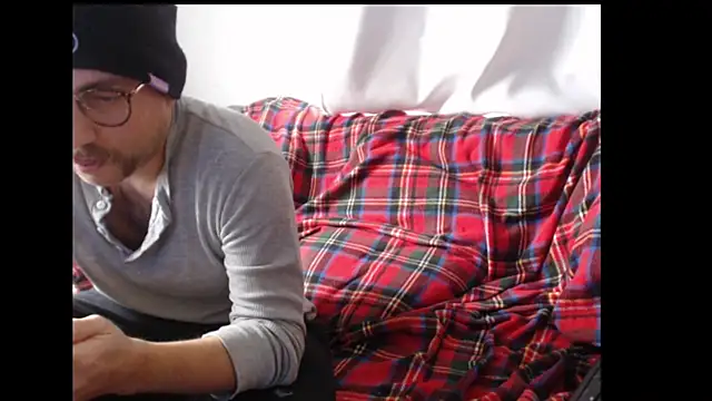 whiskyjane69 online show from November 12, 1:55 pm