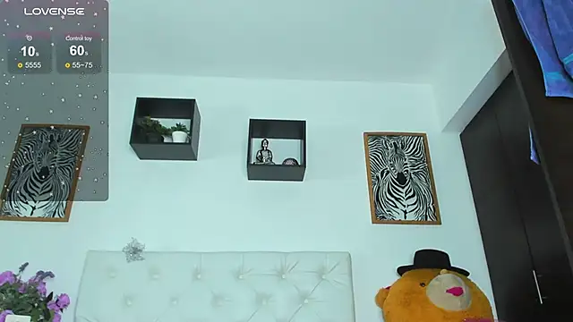 Snapshot of Sharon_smiith chatting on January 26, 8:03 am Sharon smiith online show from January 26, 8:03 am