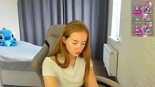 Hot Mia  online show from June 15, 9:22 am