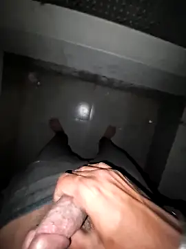 breejs online show from December 17, 2:56 pm