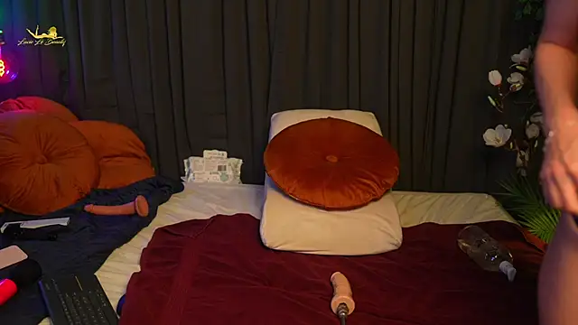 lacie le beauty online show from December 4, 4:59 pm