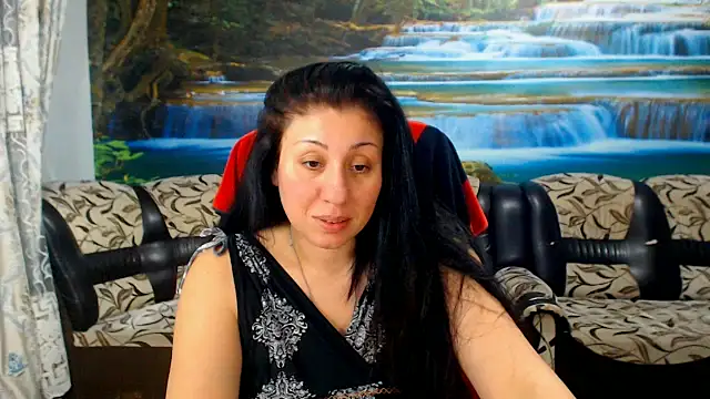 Snapshot of MoistMady chatting on April 8, 6:08 pm MoistMady online show from April 8, 6:08 pm