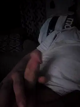 Snapshot of WhiteMeat069 chatting on March 17, 7:35 am WhiteMeat069 online show from March 17, 7:35 am