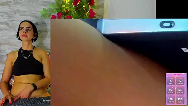 Amelia Myers online show from December 4, 10:51 pm