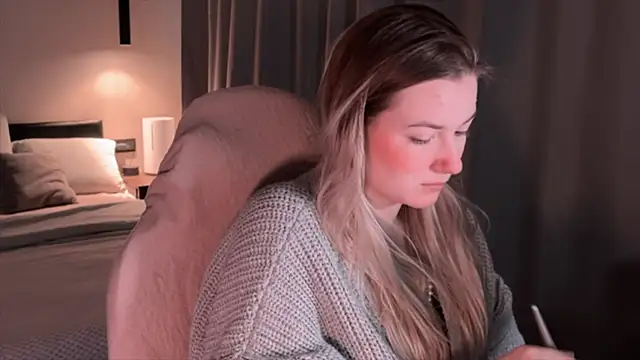 elinanortas online show from November 29, 2:47 am