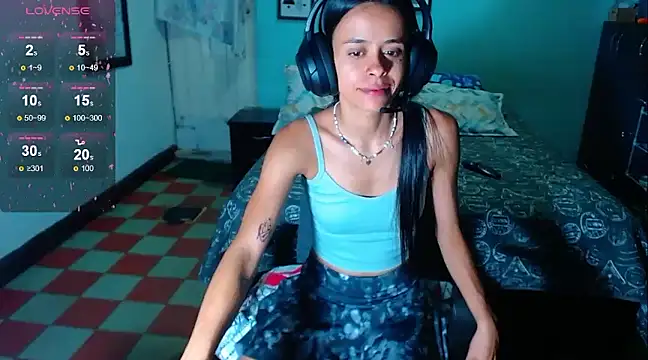 Mia sexy18  online show from March 8, 2:45 am