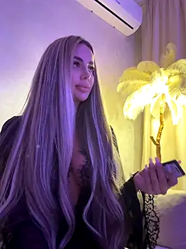 AshleySinn online show from October 7, 8:28 pm