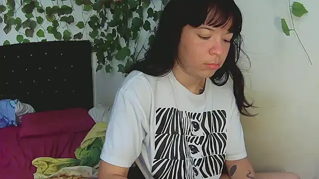 Snapshot of fresa_caliente chatting on March 4, 5:34 pm fresa caliente online show from March 4, 5:34 pm