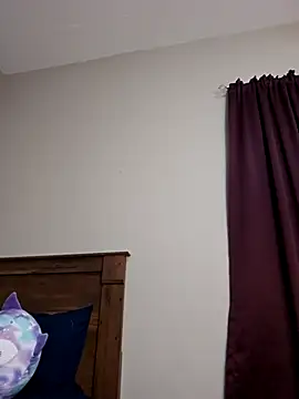 AmethystFoxx online show from February 26, 11:15 pm