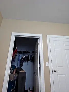 AmethystFoxx online show from September 29, 7:51 pm