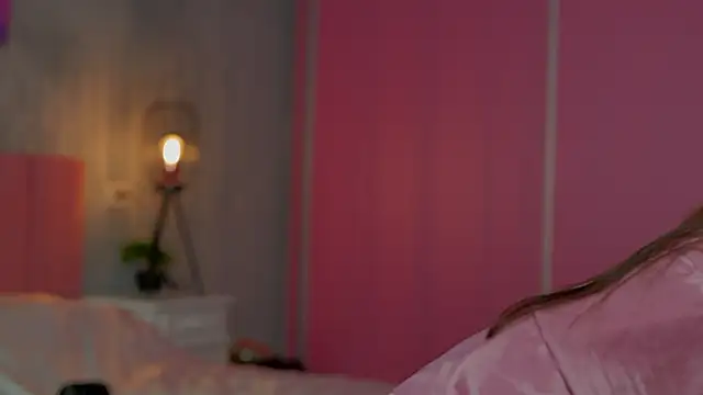 daddysgirl2222 online show from October 30, 8:53 pm