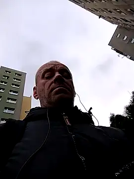 Snapshot of wilkalfa chatting on December 7, 10:23 am wilkalfa online show from December 7, 10:23 am