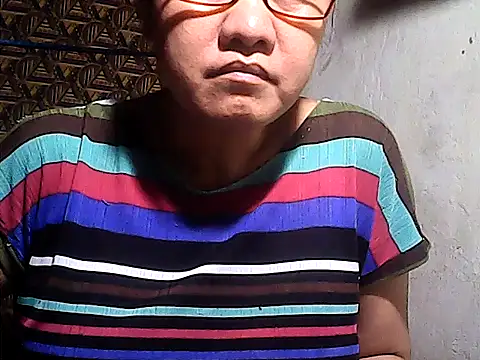 sweetsosie18 online show from May 21, 4:08 am
