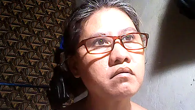 sweetsosie18 online show from May 29, 2:09 am