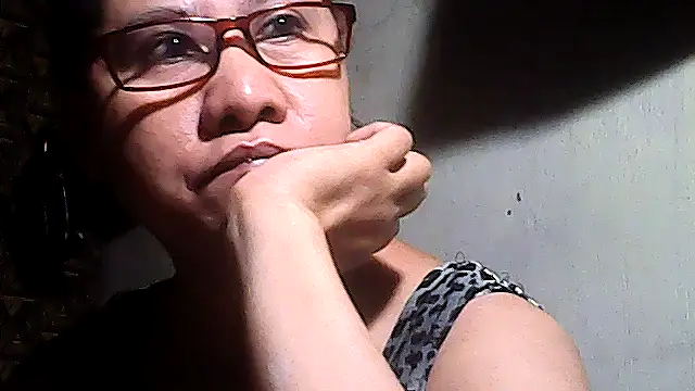 sweetsosie18 online show from May 30, 12:41 am