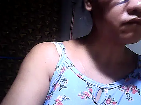sweetsosie18 online show from July 2, 11:44 pm