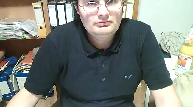 makau1 online show from January 31, 11:56 pm