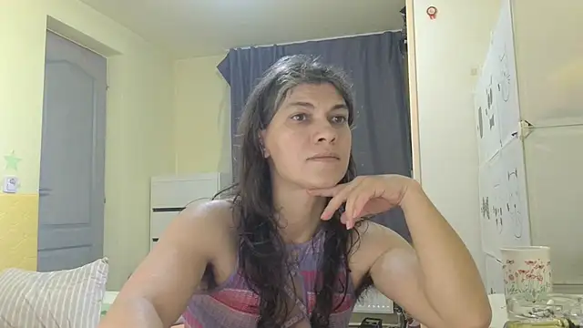 Snapshot of MercyLove chatting on January 17, 5:05 pm MercyLove online show from January 17, 5:05 pm